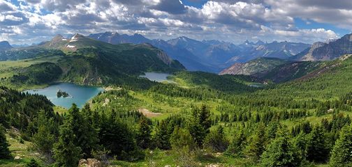 Panorama of the Sunshine Meadows hike in Banff National Park, Alberta