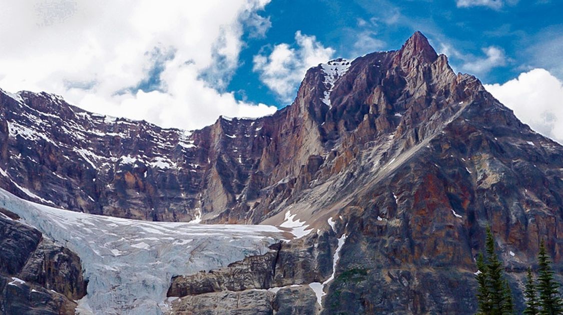 Panorama of the Cavell Meadows hike in Jasper National Park