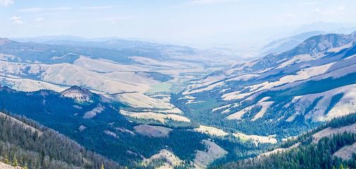 Views from the Sky Rim Hike in Yellowstone National Park