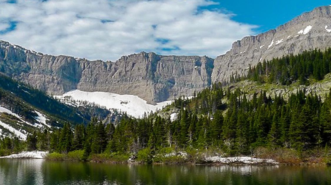 Hiking, biking and snowshoeing in Waterton Lakes National Park
