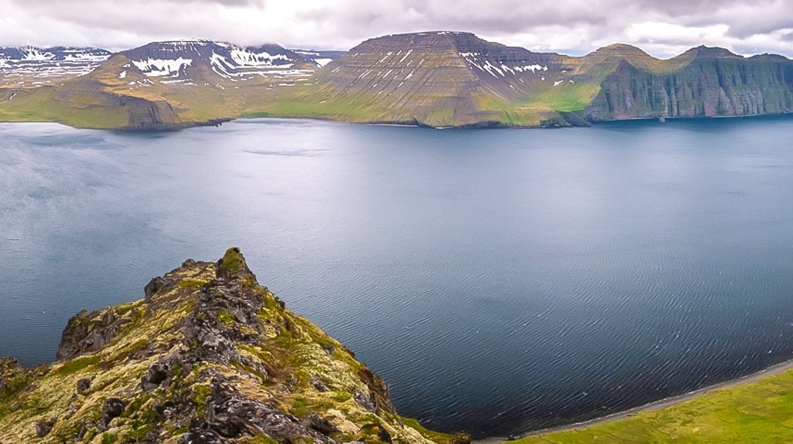Beautiful panoramic view on Iceland’s Laugavegur and Fimmvörðuháls trek