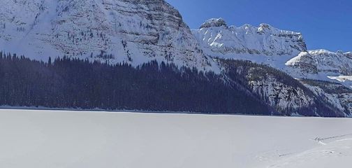 17 Amazing Winter Hikes in Alberta