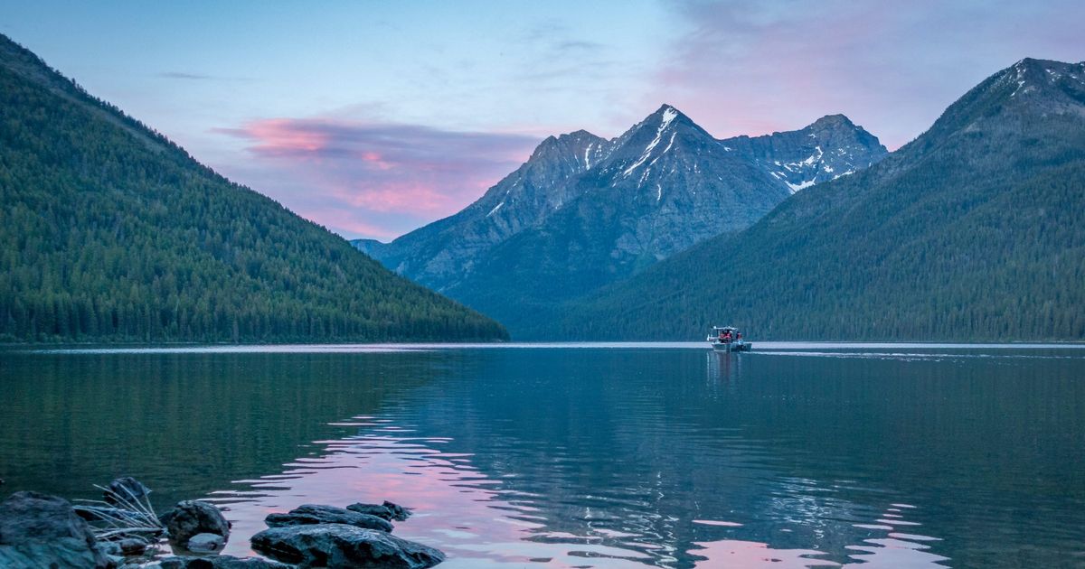 A Guide to Hiking Quartz Lake Loop Trail 10Adventures