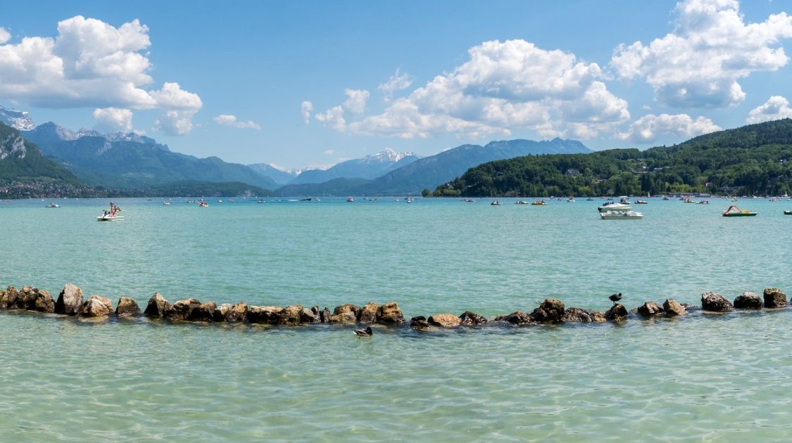 Extensive Guide to Annecy Mountains Area