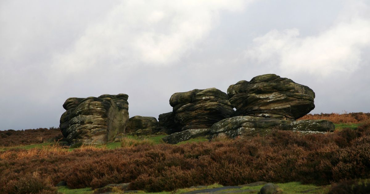 Birchen & Gardom’s Edge Circular Visit Nelson’s Monument 10Adventures