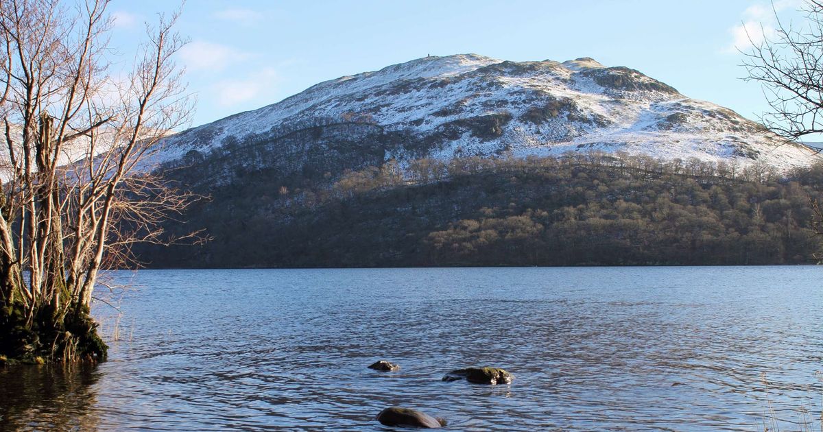 リリパットレーン　Winter At  Mot Hall, keswick 4044878HALVL15.jpg?v=1689713843