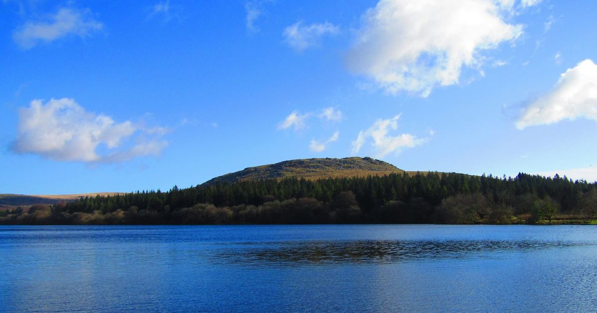 Burrator Reservoir Circular Walk Dartmoor National Park 10Adventures