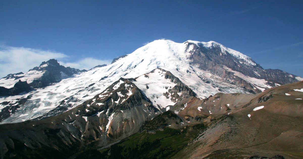 Steamboat Prow via Glacier Basin Trail Mount Rainier NP 10Adventures