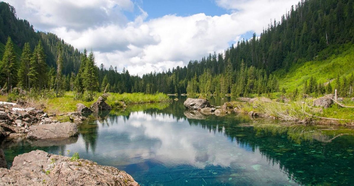 Hiking to Heather Lake near Mount Pilchuck, Washington 10Adventures