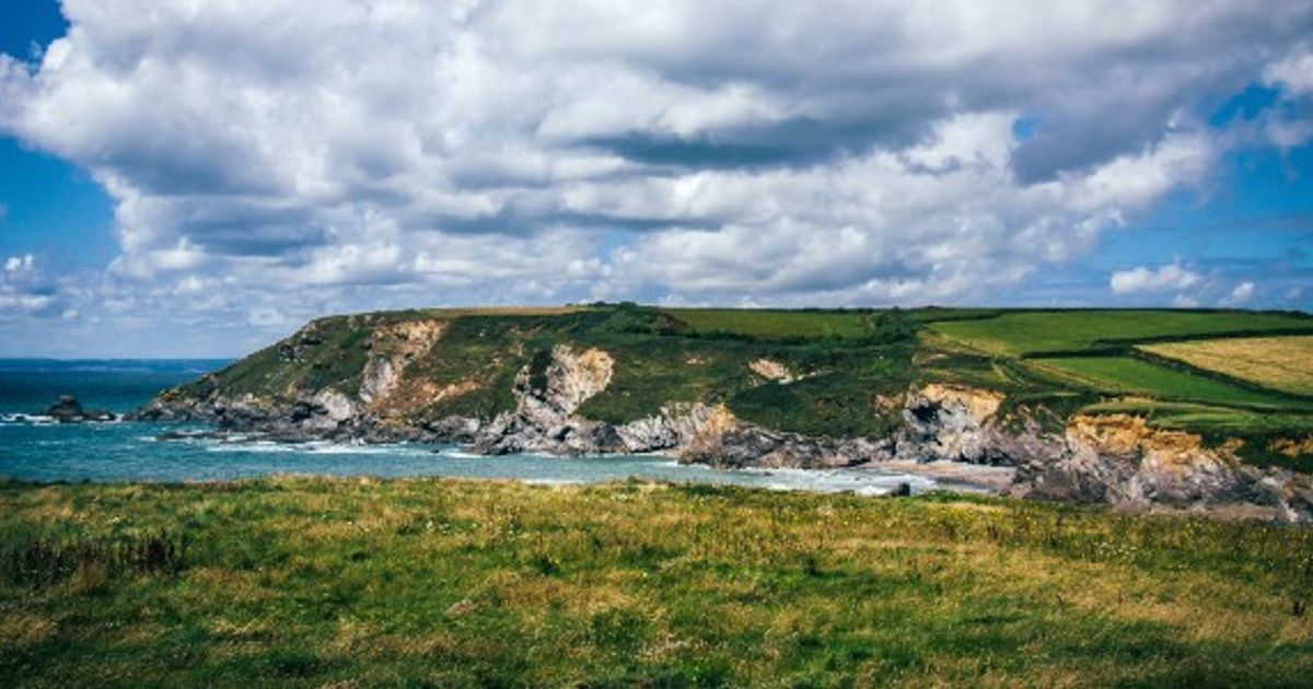 The Best Walking Routes in Cornwall, UK 10Adventures