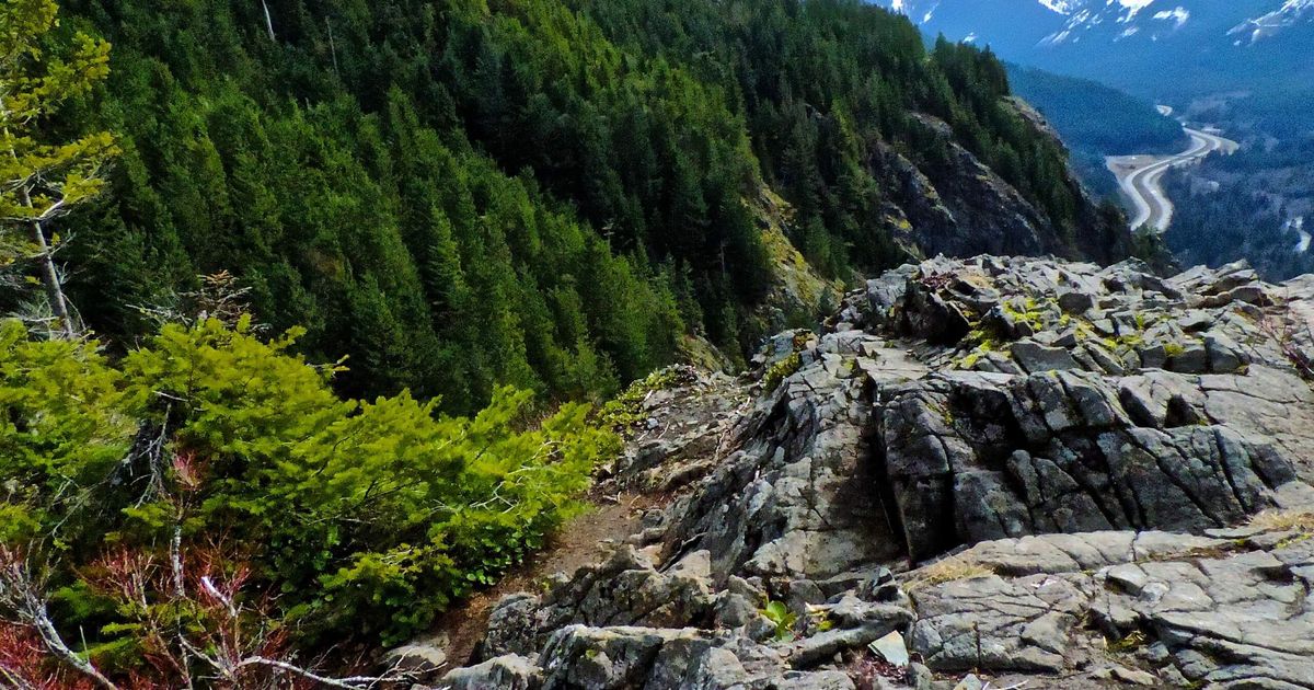 Dirty Harry’s Balcony via Birdhouse Trail Snoqualmie Pass 10Adventures