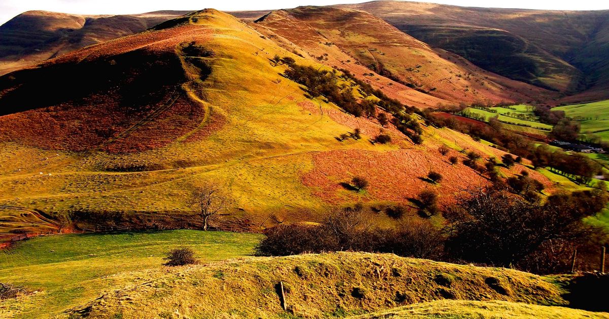 Waun Fach Circular Walk Explore the Brecon Beacons, Wales 10Adventures