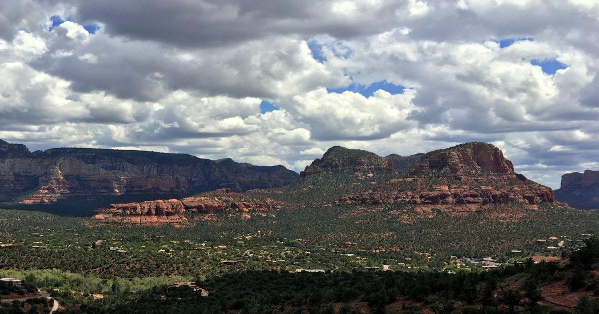 Twin Buttes and Broken Arrow Loop in Sedona 10Adventures