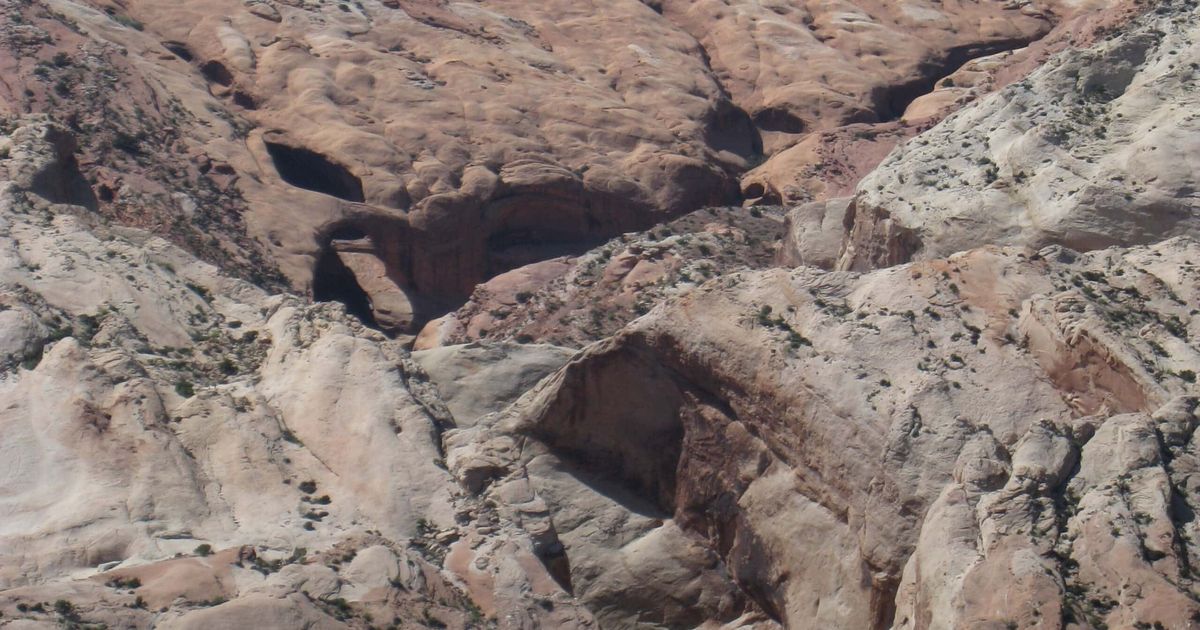 The Brimhall Natural Bridge Trail Adventure in Capitol Reef 10Adventures