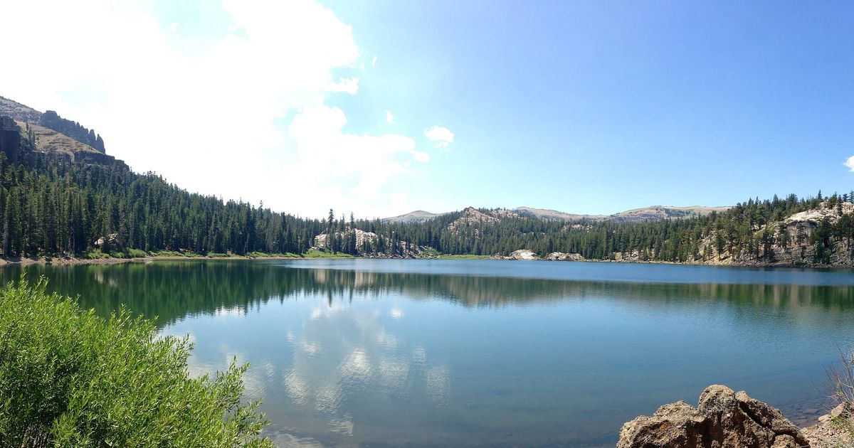 A Guide to the Big Meadow to Round Lake Hike 10Adventures