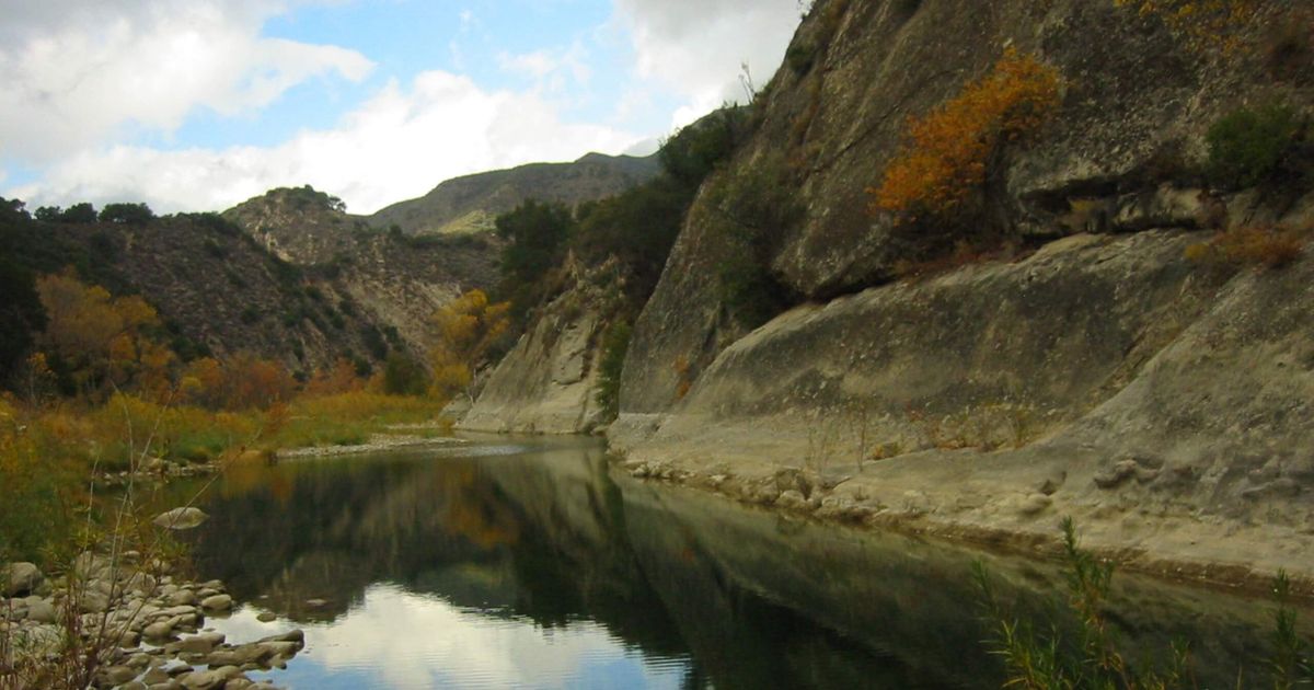 Red Rock Loop Trail Discover the Gibraltar Reservoir 10Adventures
