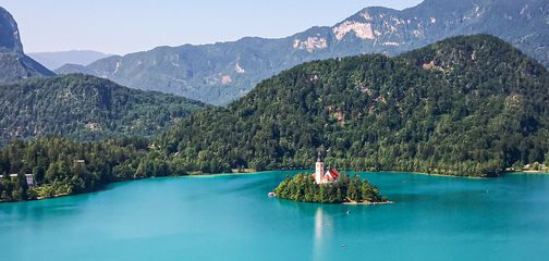 Blog The 10 Most Picturesque Lakes in Europe You Can Hike To