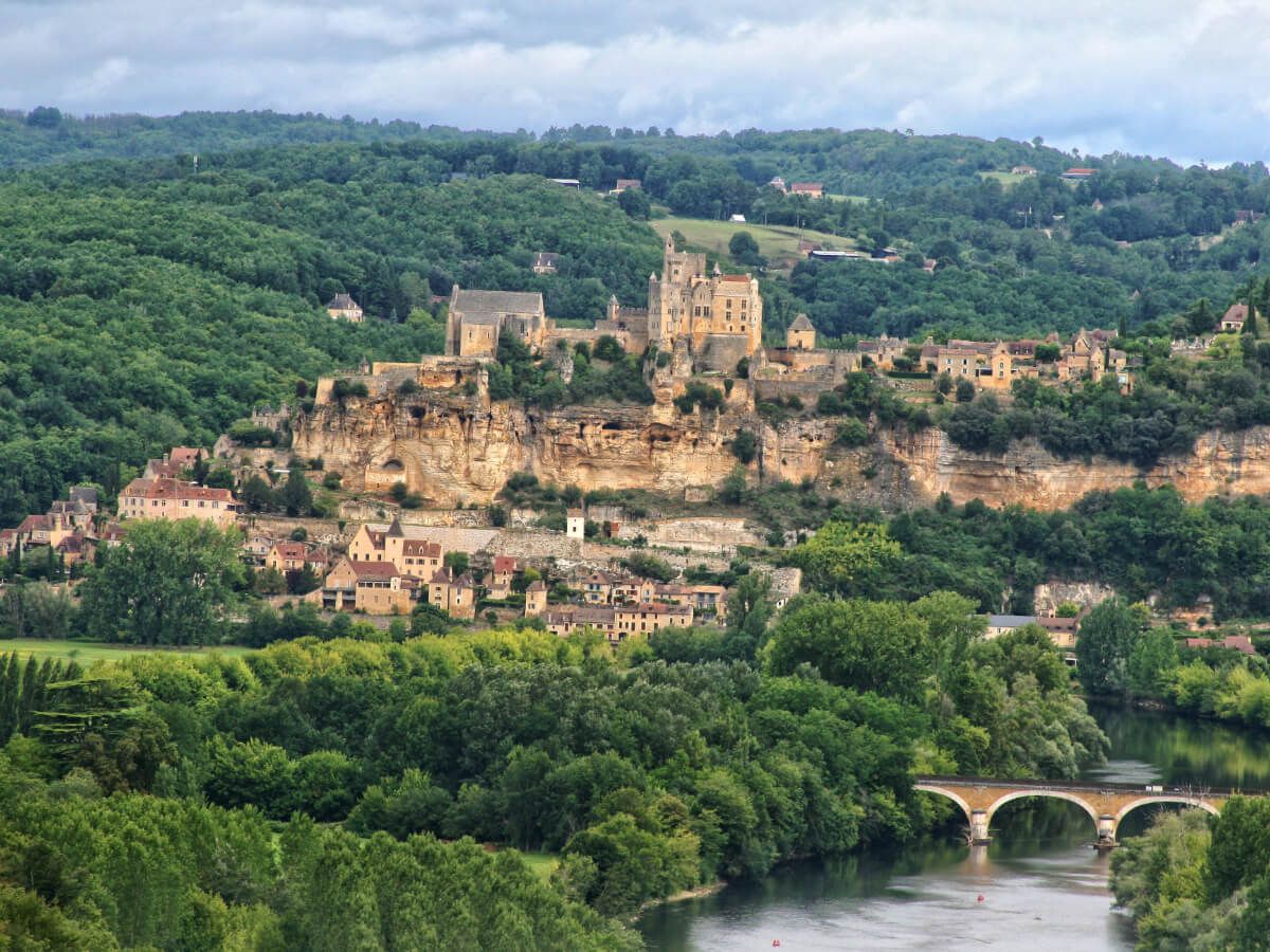 Dordogne Cycling Tour