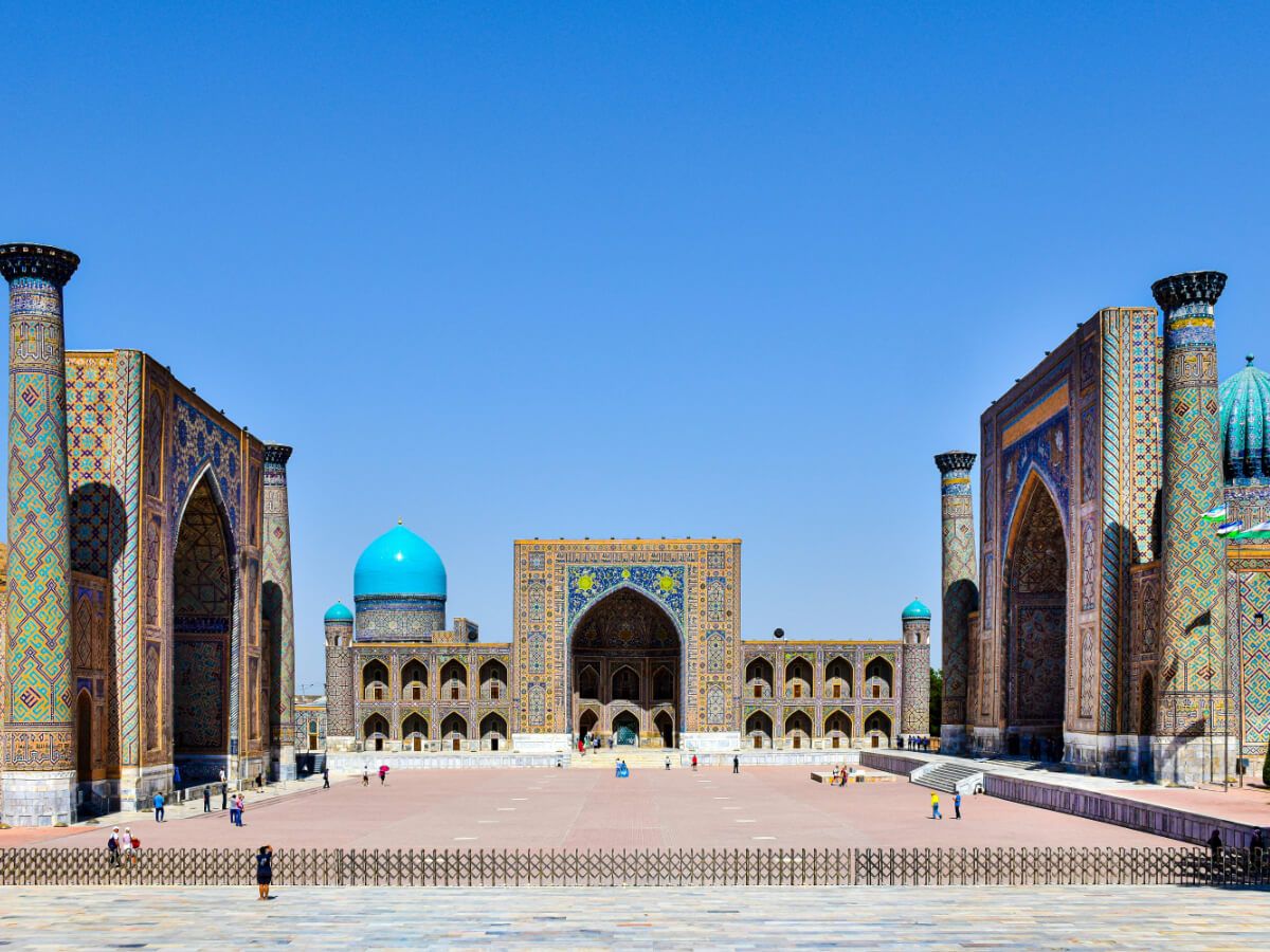 Uzbek Silks & Cuisines Tour – Uzbekistan