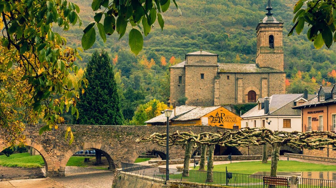 Blog The Best Time to Walk the Camino de Santiago in 2026