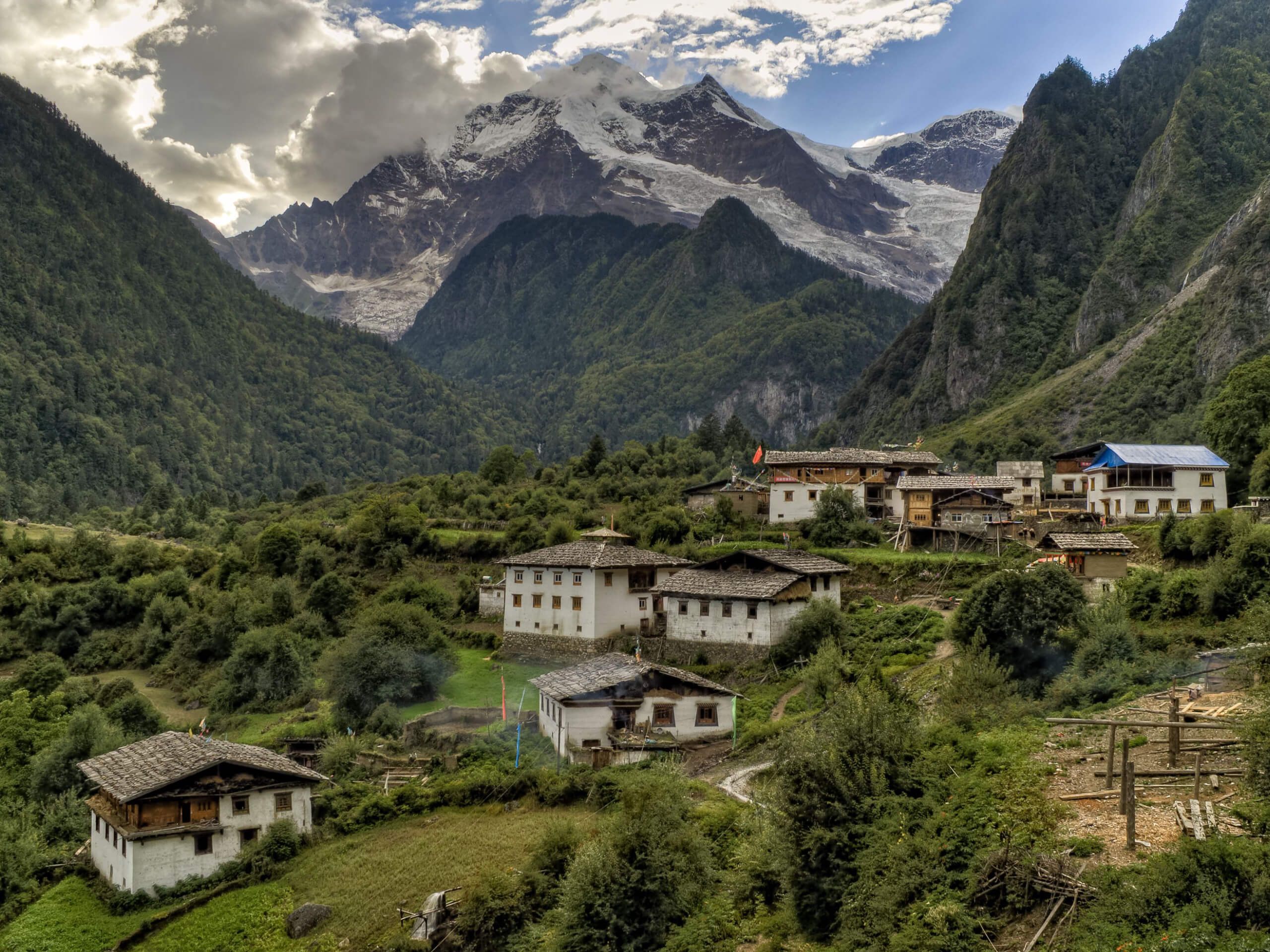 Meili Snow Mountains and Yubeng, Yunnan